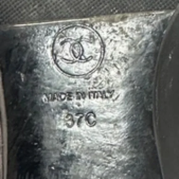 Chanel Black Leather CC Logo Shoes Slip on Loafers for Women 37 / US 7 - Picture 5 of 7